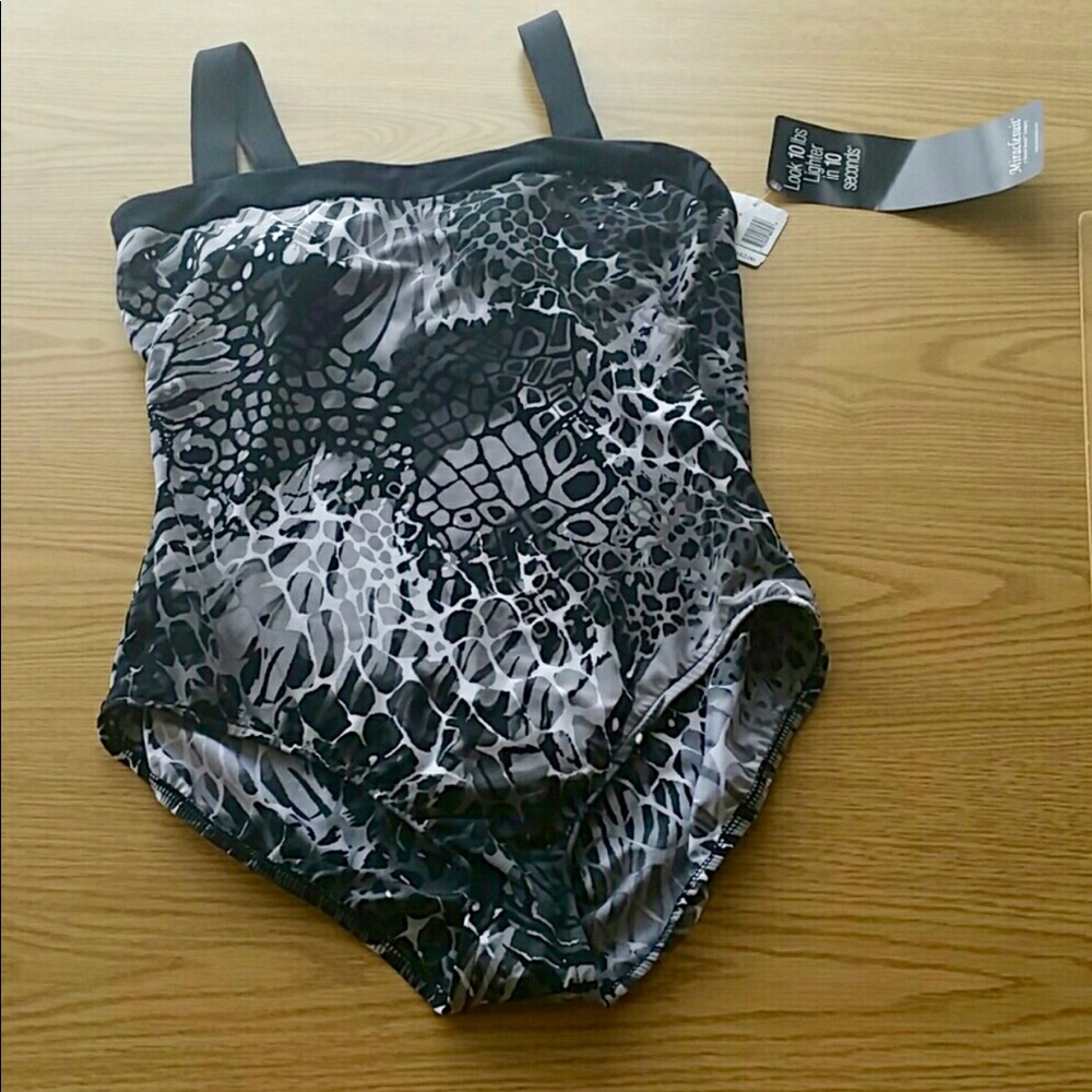 NWT Miraclesuit size 14